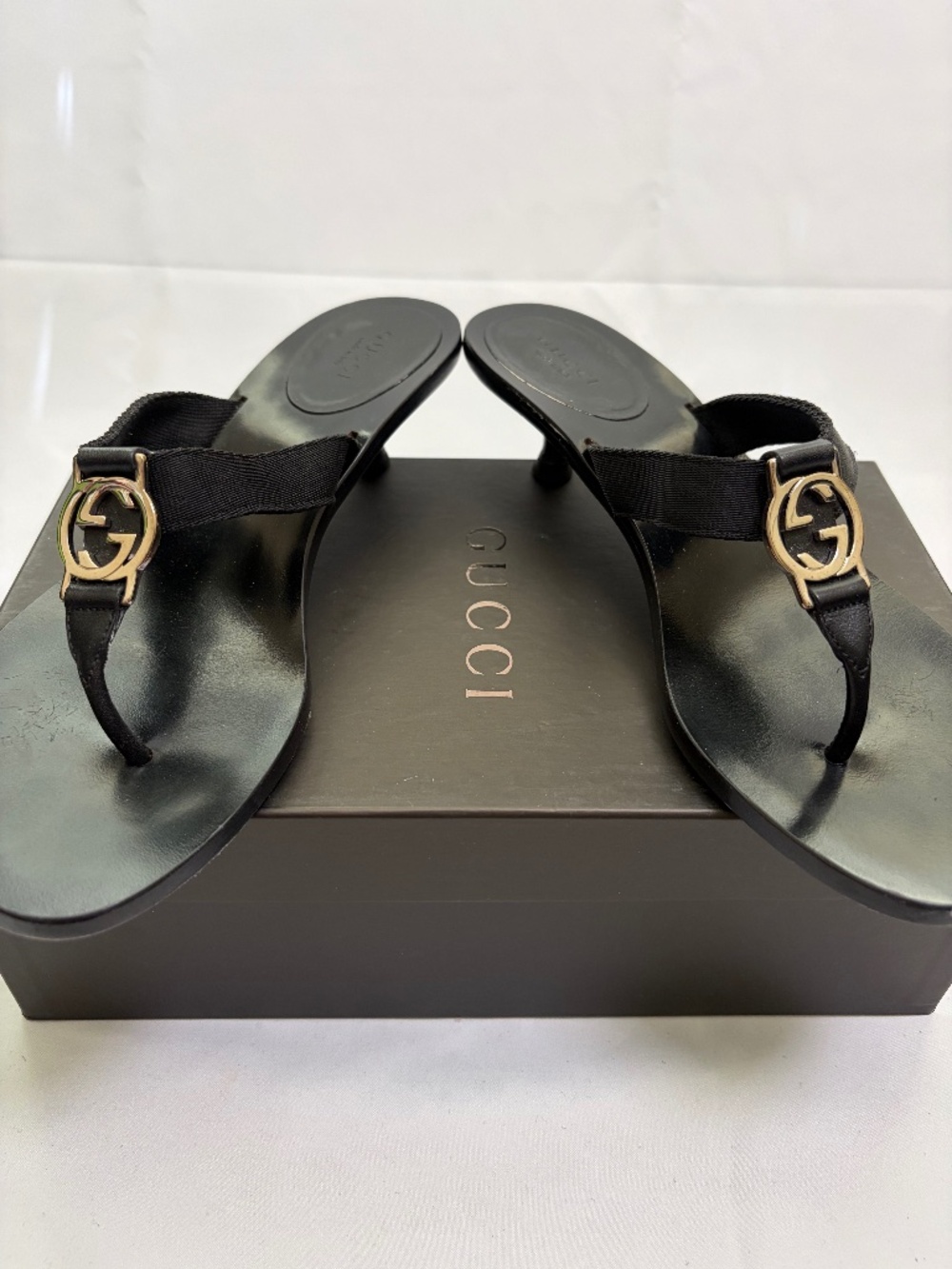 Gucci Nylon Lifford Kitten Heel in Black with silver hardware Sz 37.5. Original